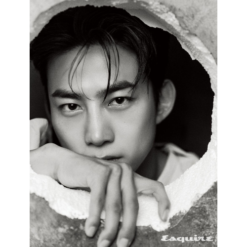 (オク・テギョン) Esquire 2025.6月号
