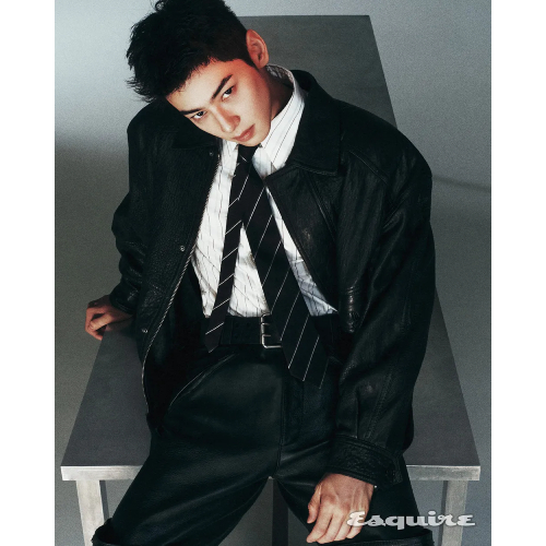 (チャ・ウヌ) Esquire 2025.9月号